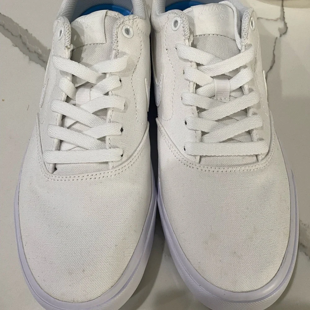 - Nike Unisex Adult-Fitness shoes - Picture 12 of 15
